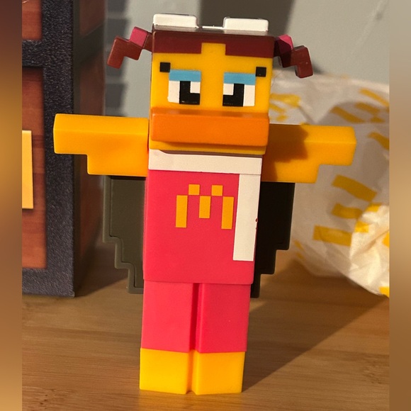 Minecraft Action Figure with Card - Picture 2 of 4